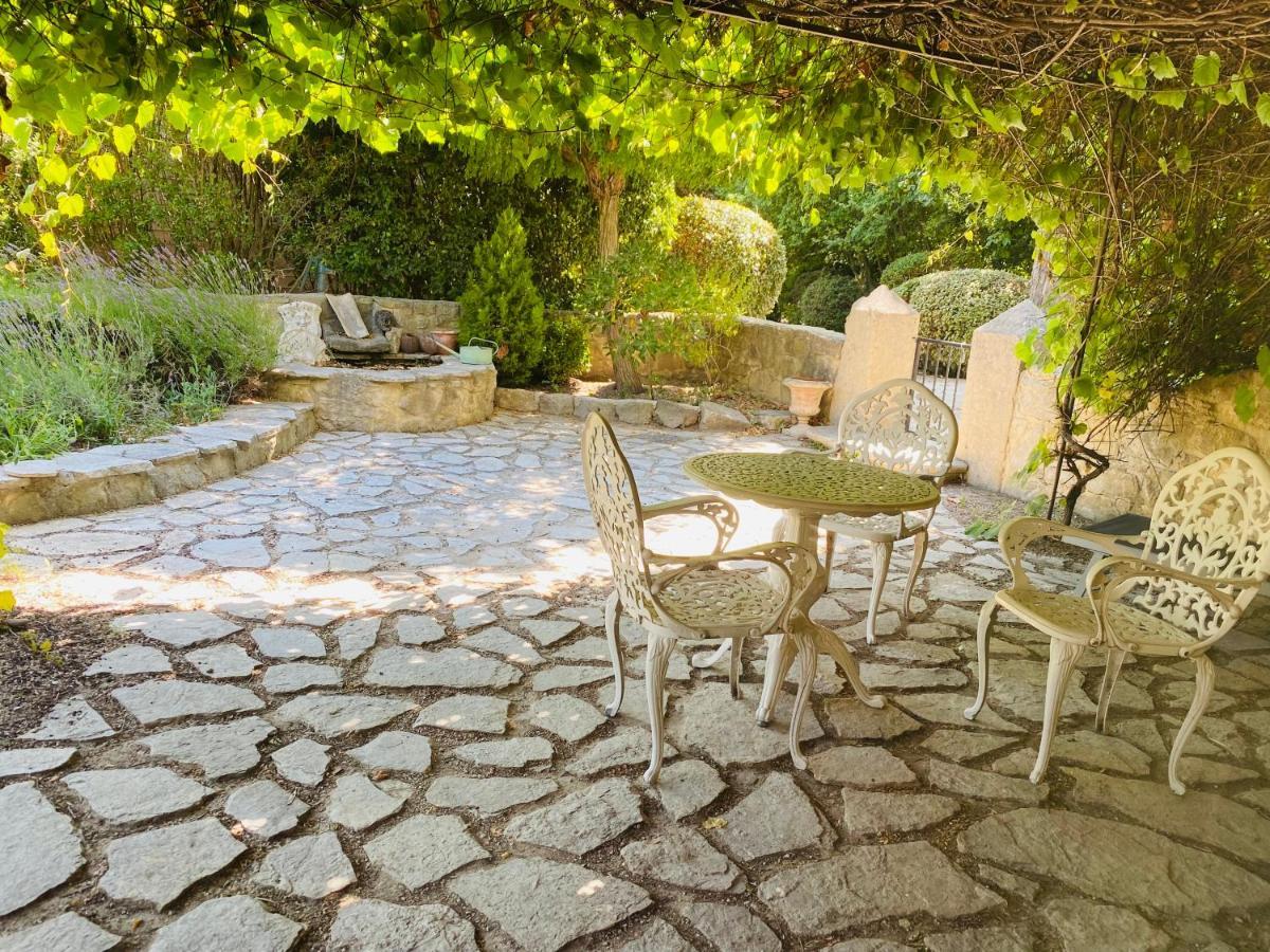 Gite des Carmes&Spa Le Thor Extérieur photo